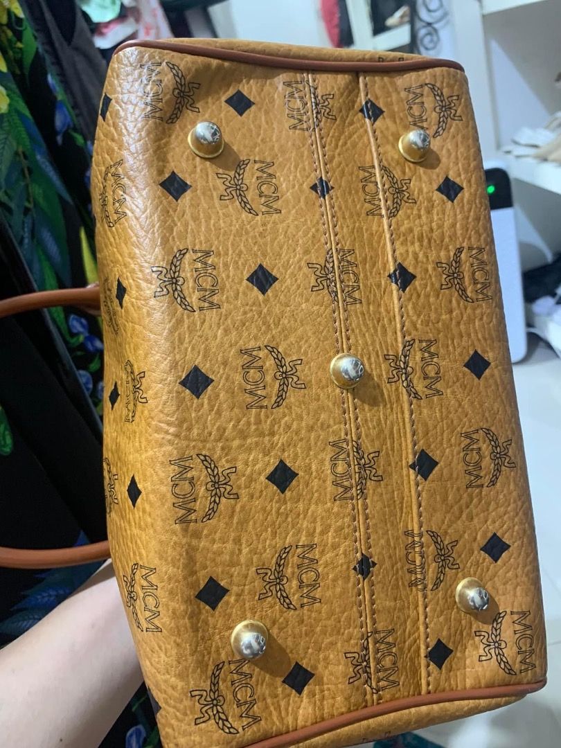 Original MCM cognac preloved