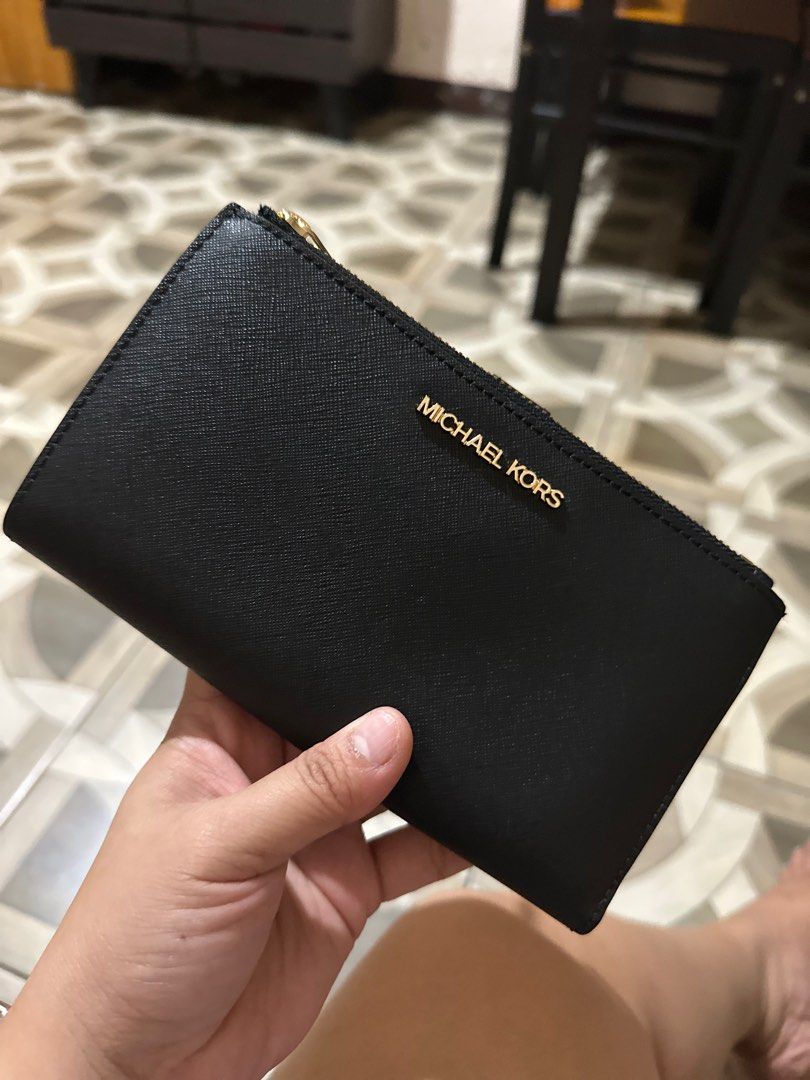 Michael kors authentic wallet sales