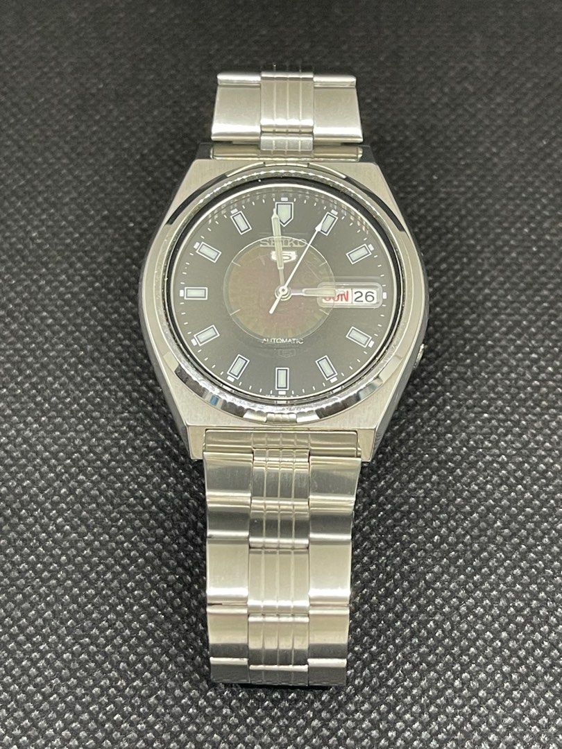 Authentic Seiko Watch Series 5 Matt Printed (Category: Men's Watches) located in Mandaluyong City. Submitted by abbottworks (Listing ID 1252703558, Image 1). Description: Authentic. Automatic. Serial: 9N4703 Case size: 36mm Bracelet fit: up to 6.9 inches Made in Japan Brand Seiko.