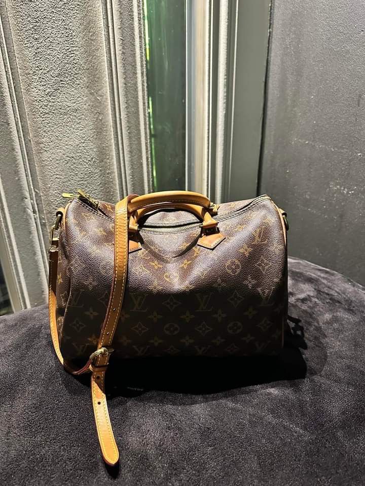 16  Before/After: Removing Water Spots from vachetta leather (LouisVuitton  Soho Backpack) 