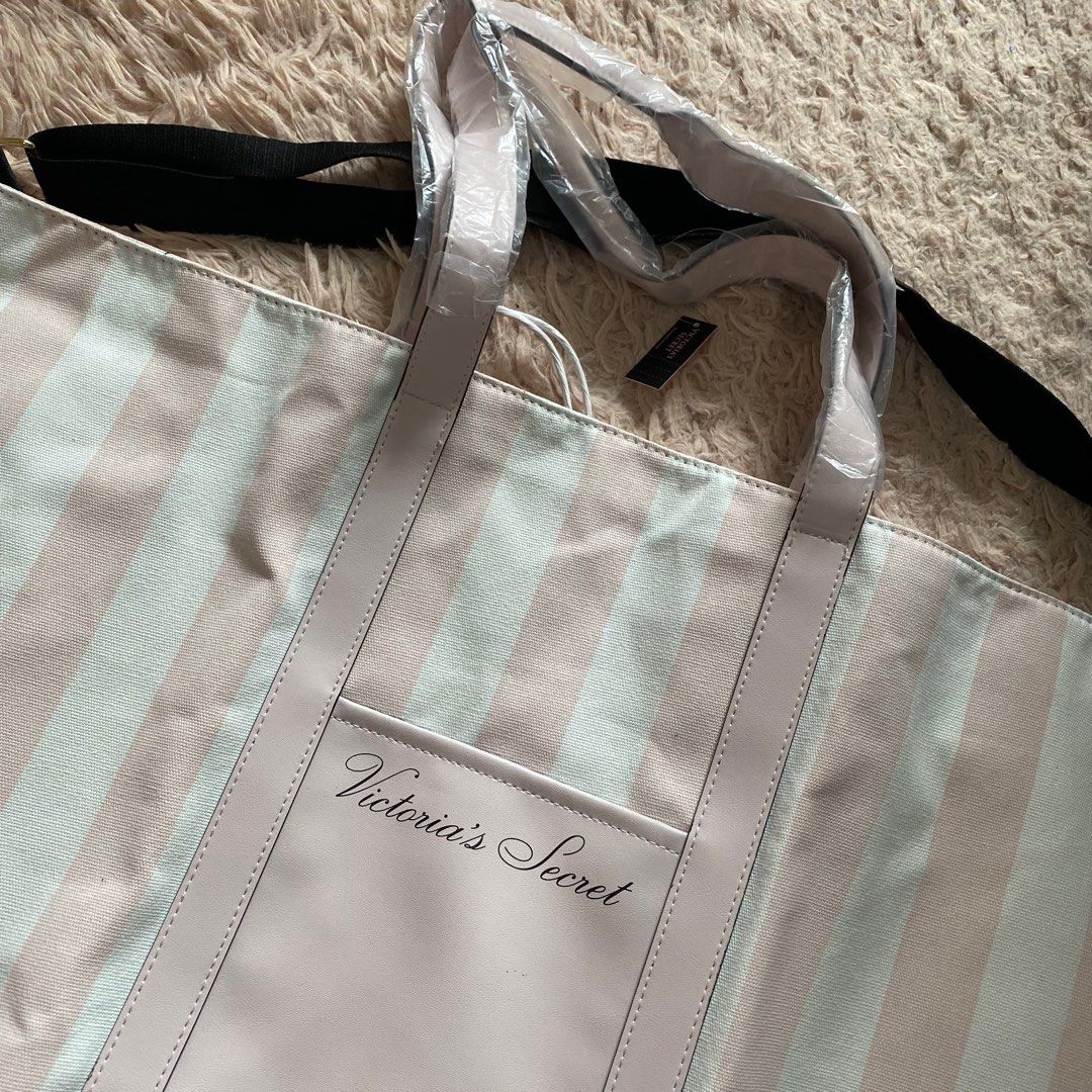 Authentic Victoria's Secret Classic Tote Bag Powder Pink with Tags, Luxury,  Bags & Wallets on Carousell