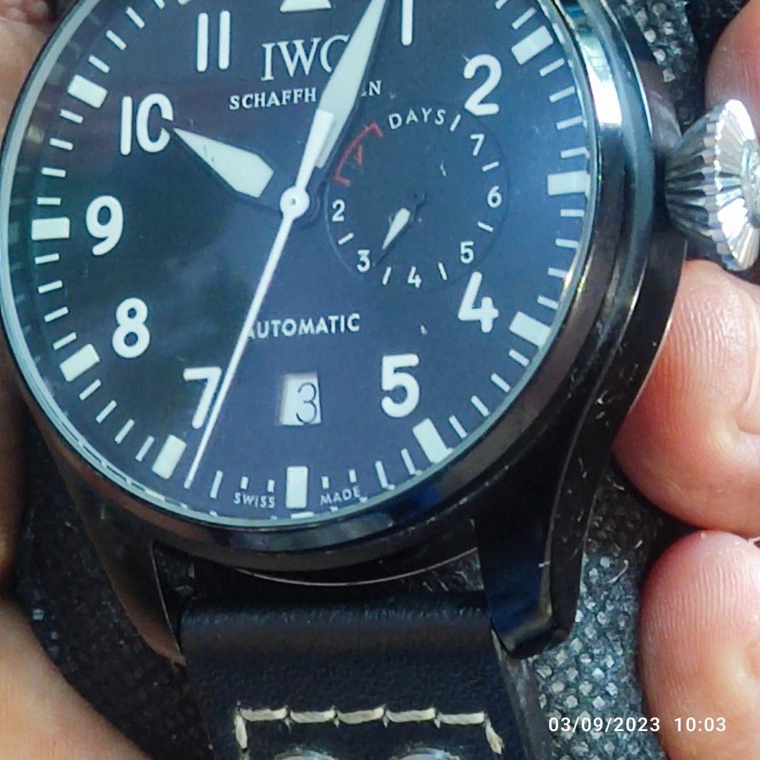 Automatic Power Reserve Indicator Big (Category: Men's Watches) located in General Trias. Submitted by elcombo (Listing ID 1252599148, Image 3). Description: Automatic pwede rin susian Power reserve indicator 45mm Great lume Good working condition.
