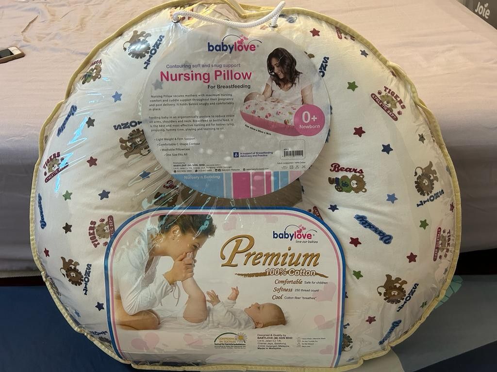 Baby love hot sale nursing pillow