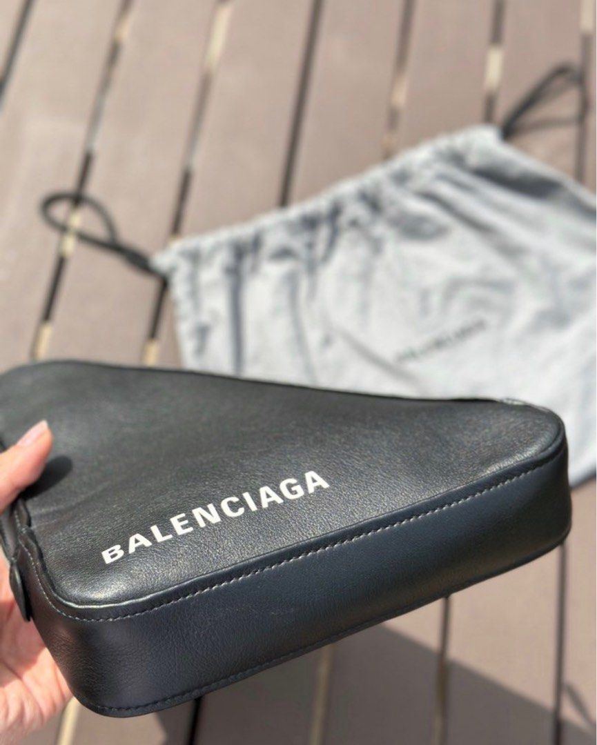 Balenciaga 70 off hotsell