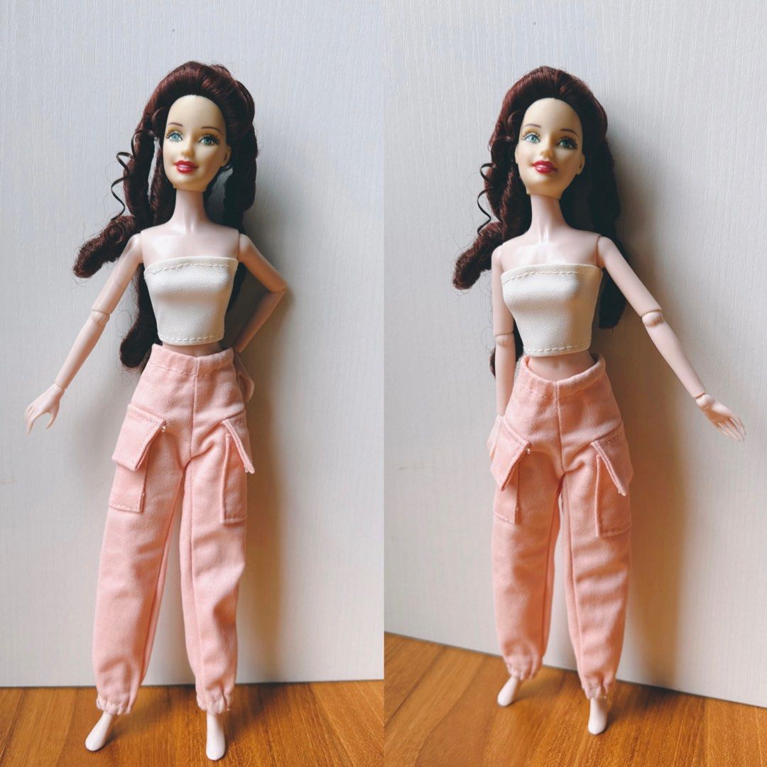 Barbie doll with articulated body and outfit Hobbies Toys Toys
