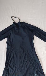 Bench Black Rash guard