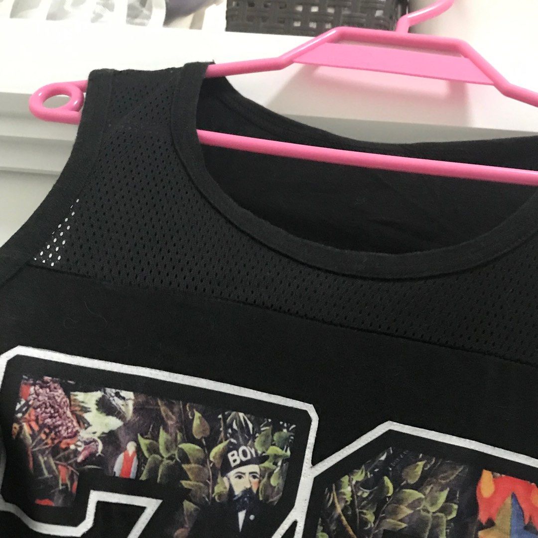 Black Jersey Dress (Category: Dresses) located in Dinalupihan. Submitted by declutteredbyaly (Listing ID 1252753788, Image 2). Description: no flaws naman but still manage your expectation since this is preloved na i usually wear S-M pero this one is maluwag sakin so i think kasya hanggang L.