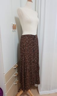 Boho Pull&Bear Brown Floral Maxi Skirt Size Medium