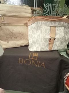 BONIA SLING BAG 💓, Luxury, Bags & Wallets on Carousell