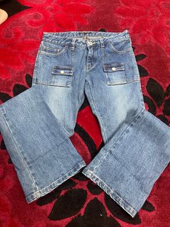 (Category: ) located in . Submitted by fiftyfiftystore (Listing ID 1252728510, Image 1). Description: .