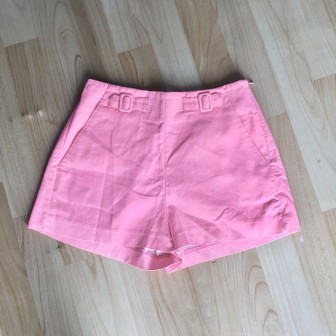 Celana Pendek Hot Short Pants Shorts Pink Fanta fuschia barbie, Fesyen  Wanita, Pakaian Wanita, Bawahan di Carousell