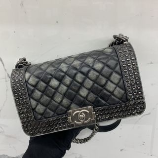 100+ affordable chanel 19 black For Sale, Bags & Wallets