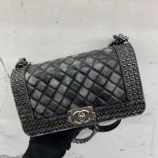 chanel mini so black bag