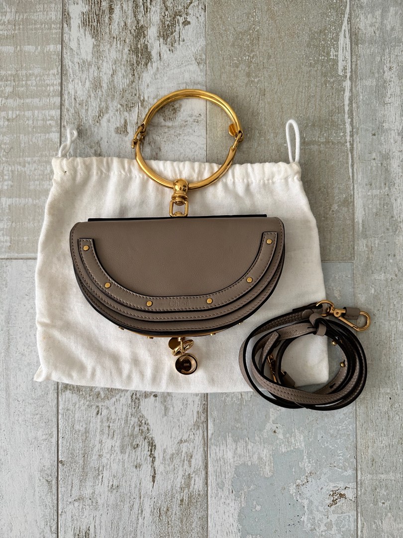 CHLOÉ Nile Bracelet mini textured-leather Clutch bag | Di Maria Fashion