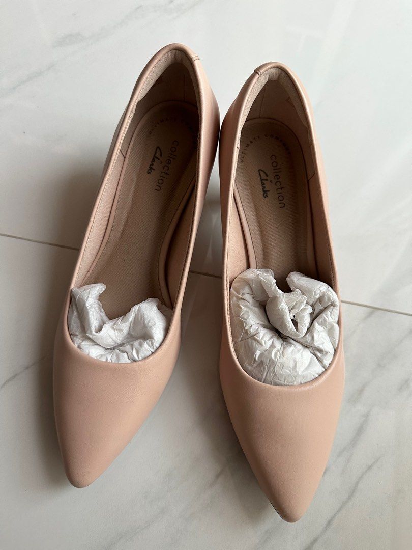 Clarks blush shoes hotsell