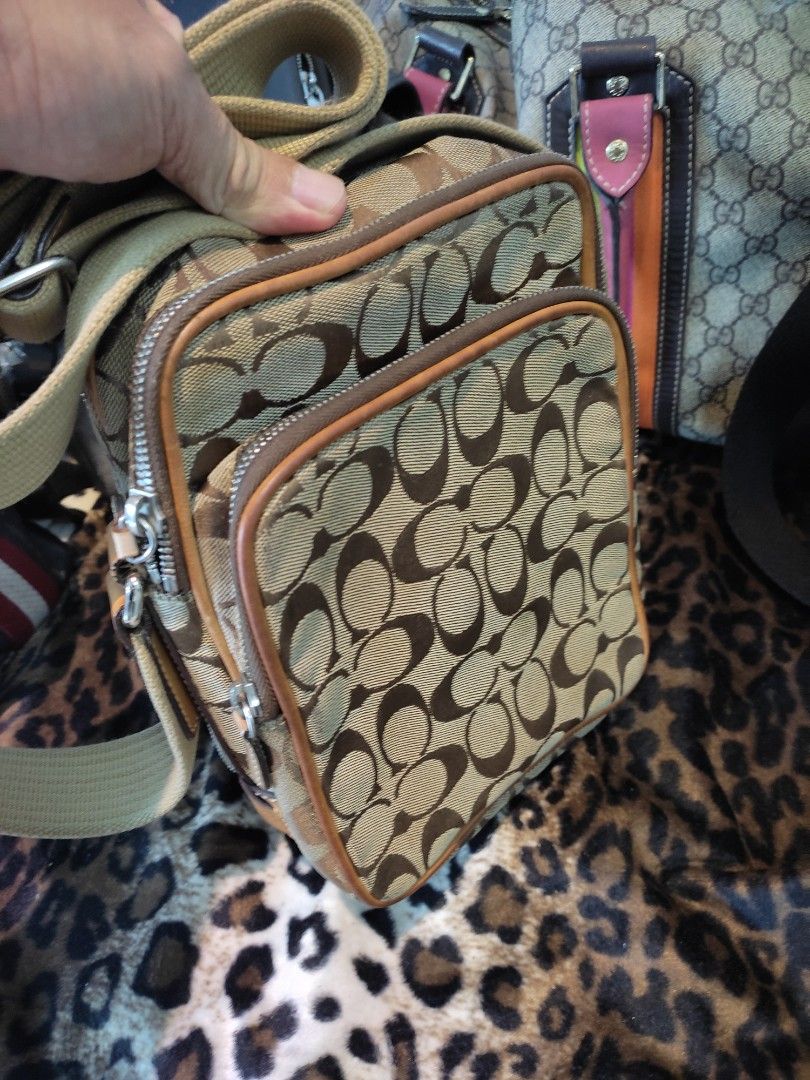 Amazon coach sling best sale bag
