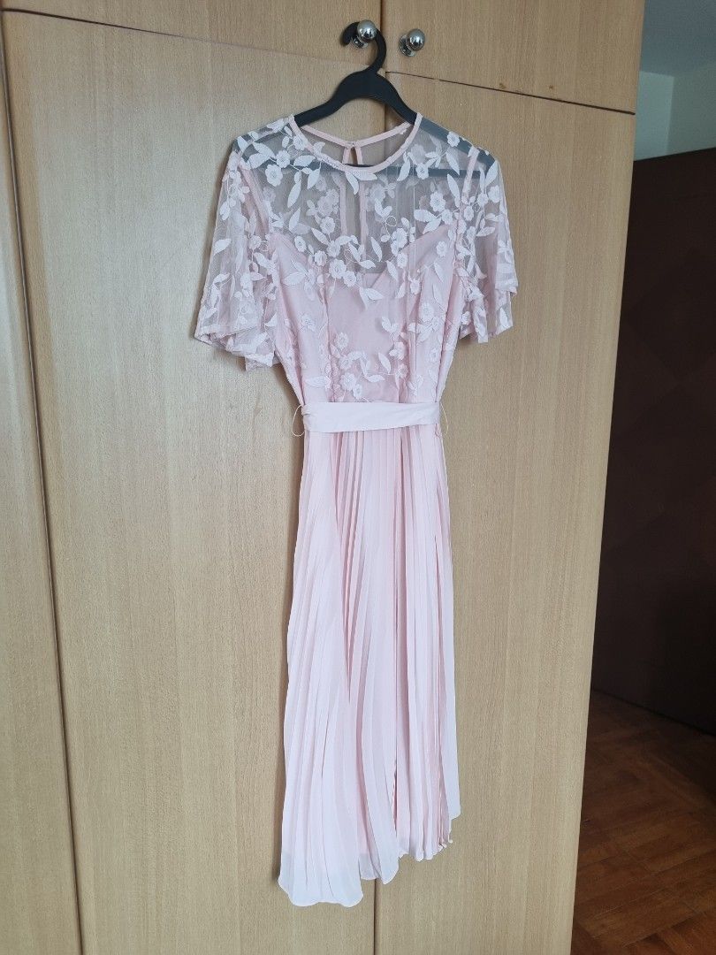 Eleanor lace floral dress in best sale pink