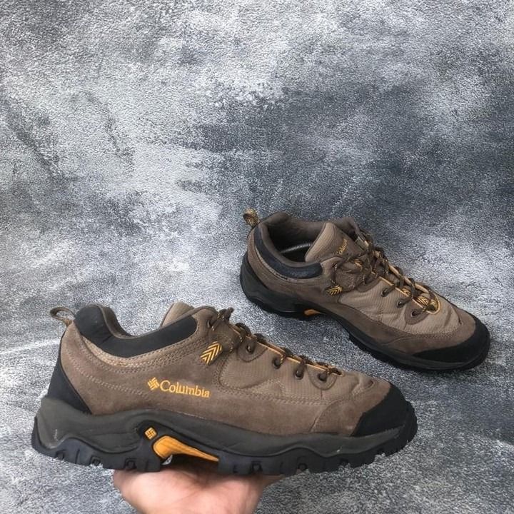 Columbia Track Hiking Fesyen Pria Sepatu Sepatu Boot di Carousell