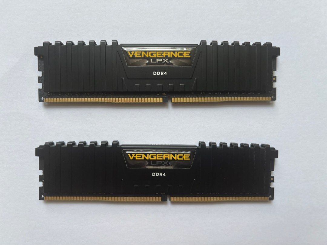 Corsair DDR4 16GB 2x8GB Computers Tech Parts Accessories