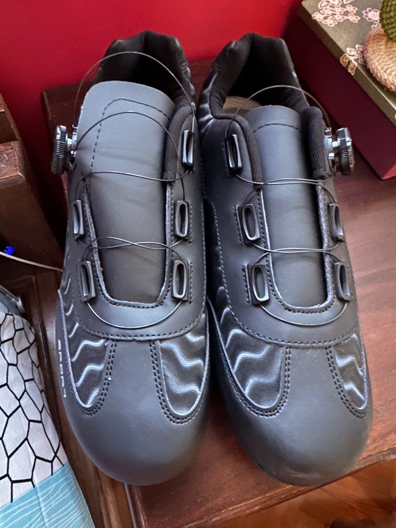 Mens cycling shoes size 9 online