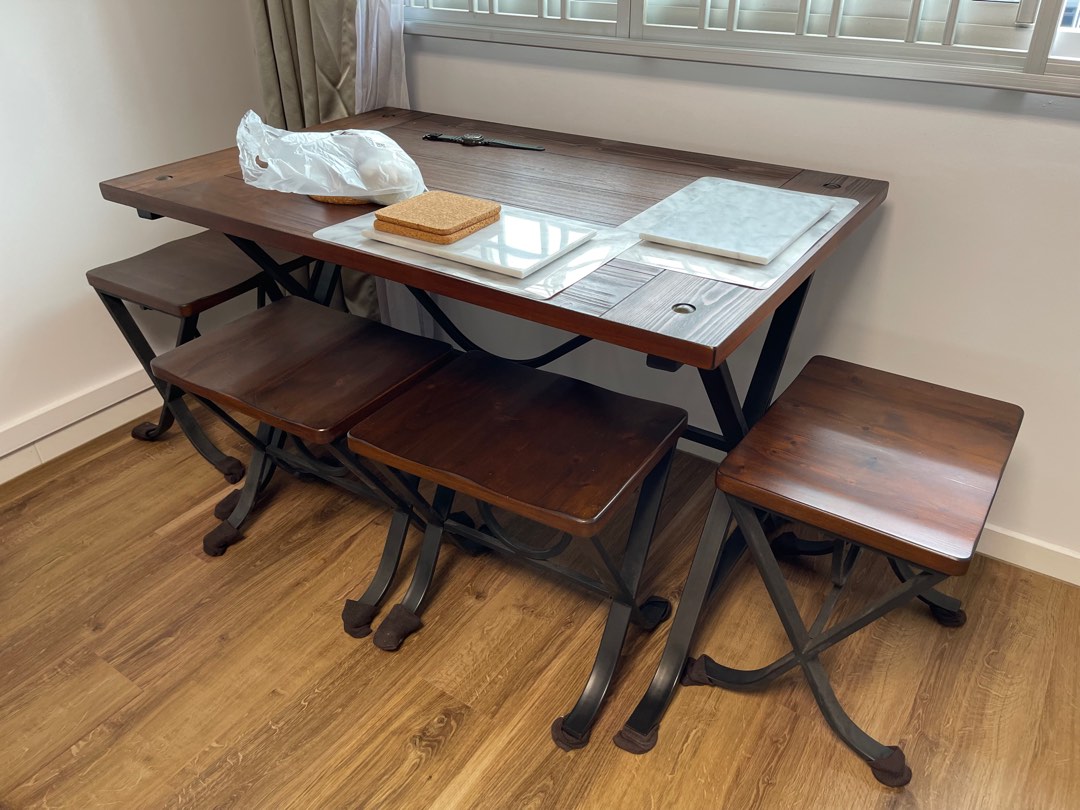 Freimore dining best sale table and stools