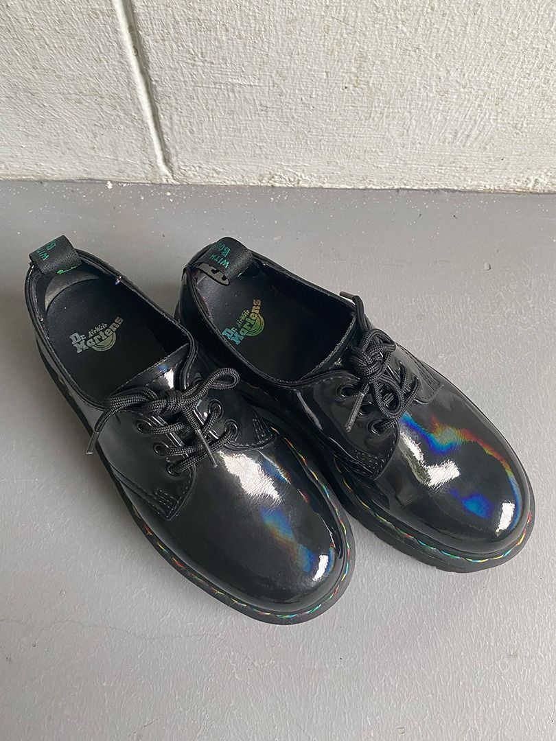 Dr marten deals 146 rainbow patent