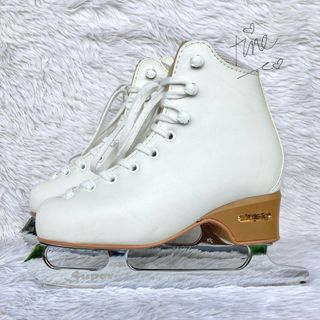 (Category: ) located in . Submitted by loves2skate (Listing ID 1252587638, Image 1). Description: .