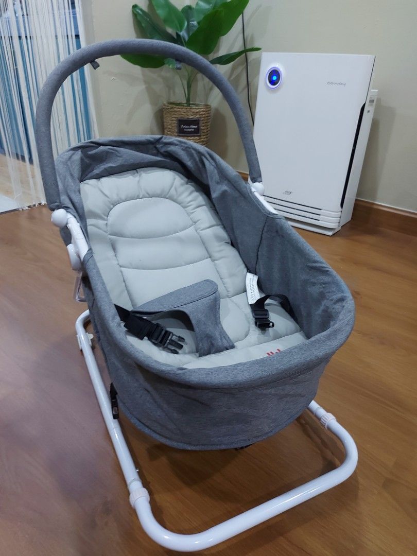 Foldable 2 way baby rocking chair manual swing portable, Babies & Kids ...