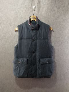 FRED PERRY PUFFER VEST JACKET