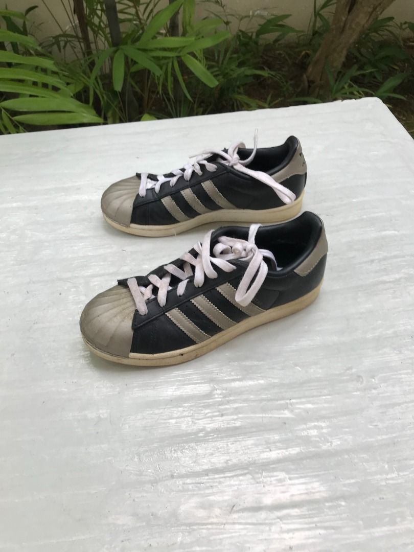 Genuine Adidas shoes. Size US 5 UK 4.5 JPN 230 CHN 230. In good