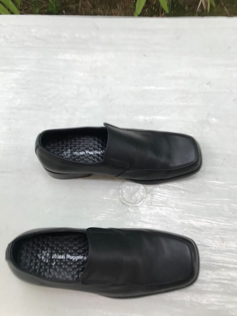 Mens black slip top on shoes size 8