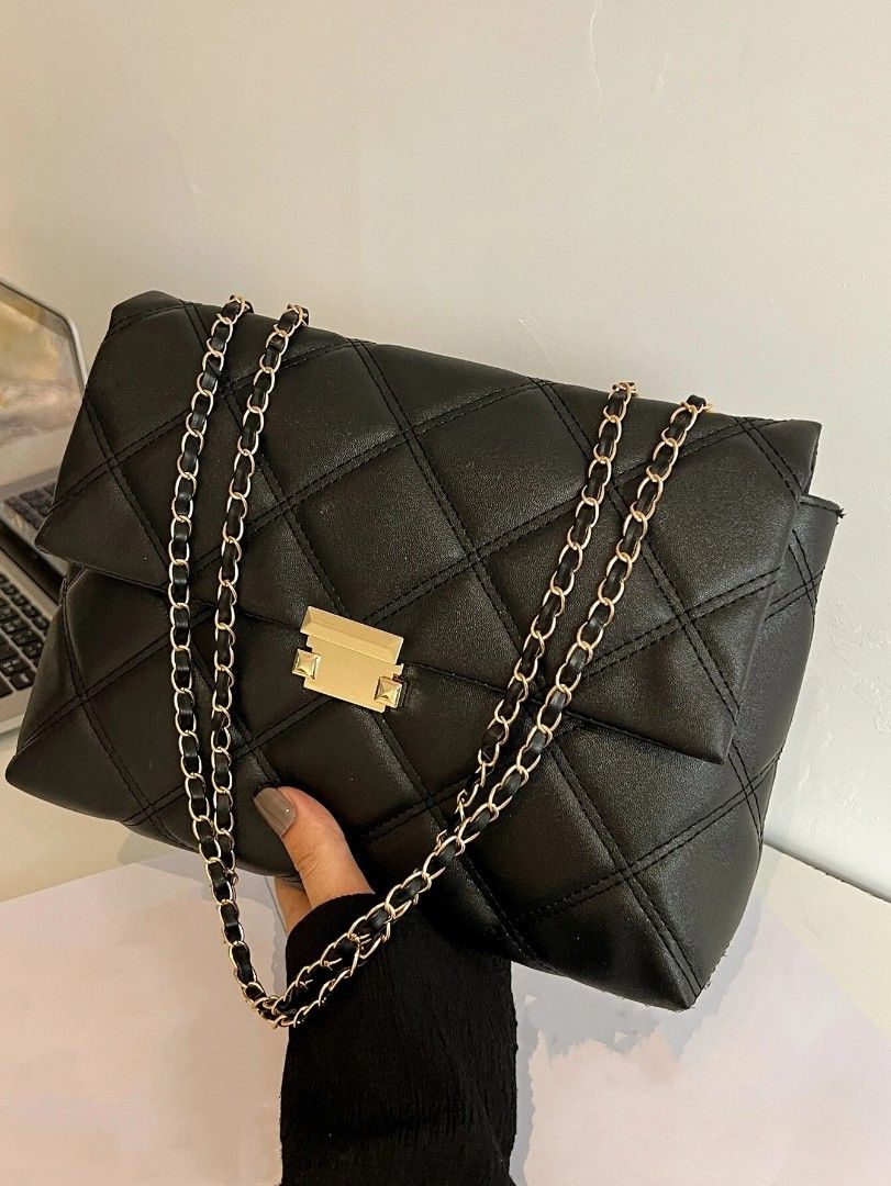 Quilted flap crossbody bag with chain shop