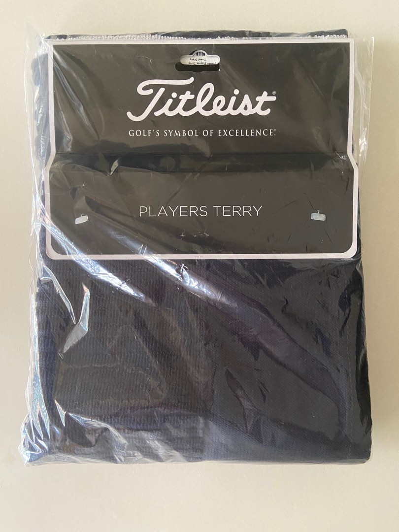 Golf Towel [Titleist], Sports Equipment, Sports & Games, Golf on Carousell
