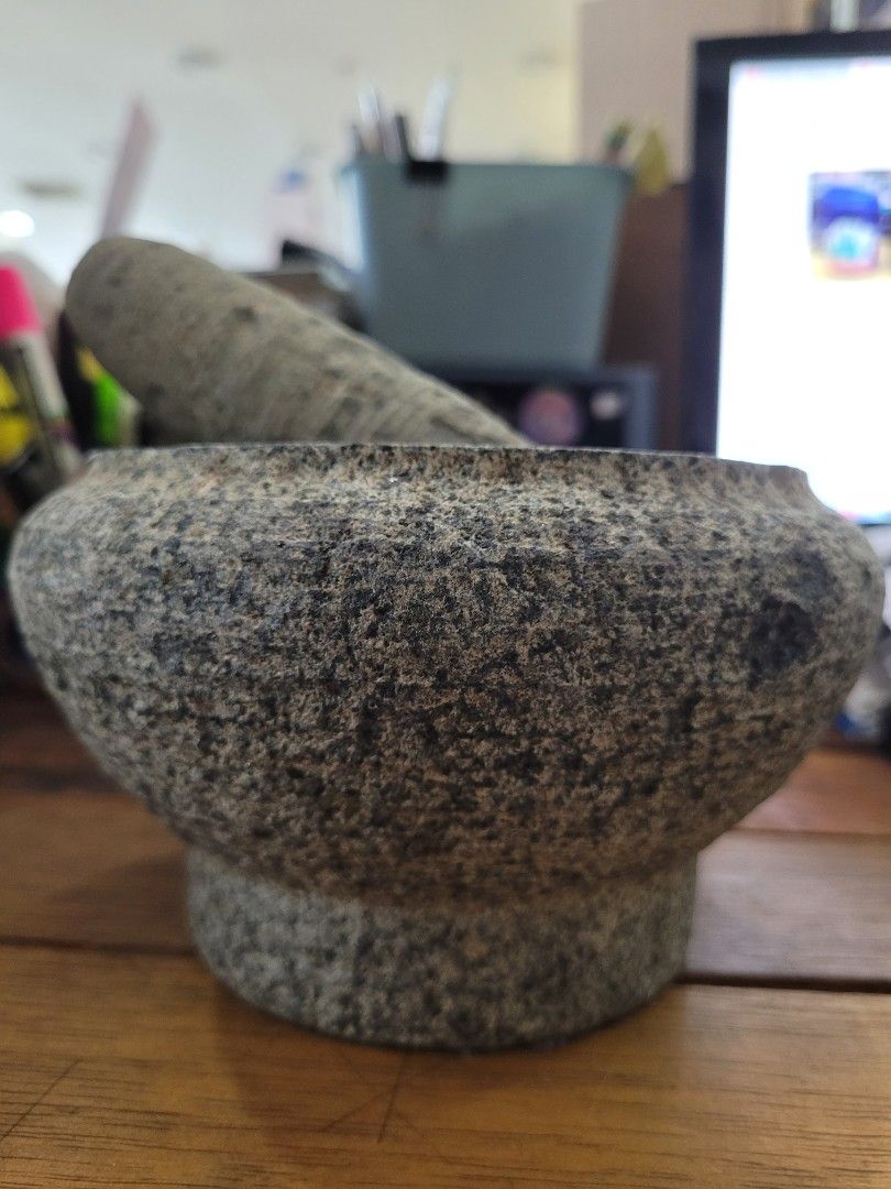 Granite mortar and pestle, Hobbies & Toys, Collectibles & Memorabilia