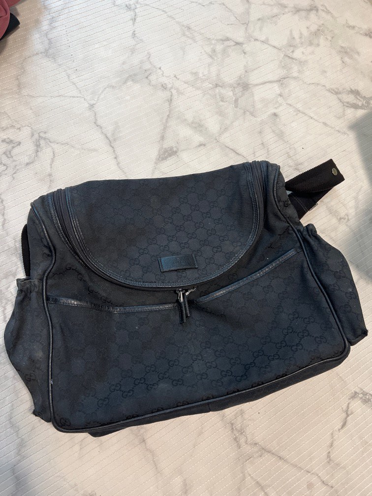 Black gucci changing bag best sale