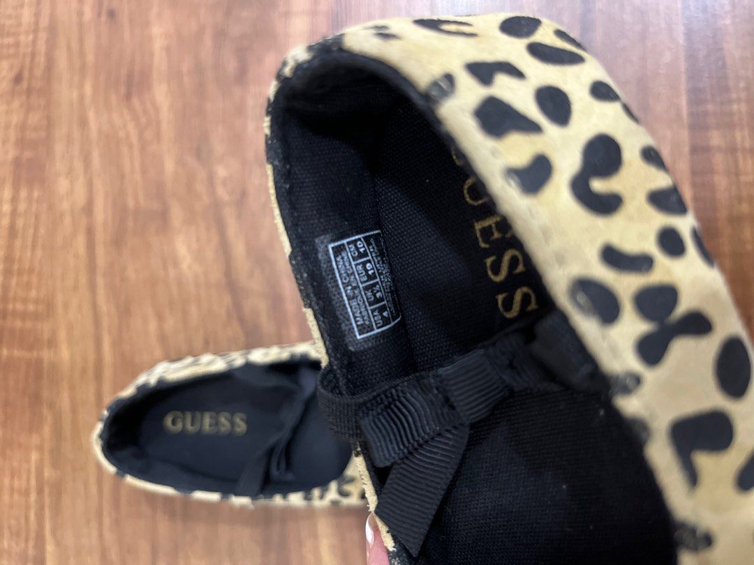 Guess leopard store print shoes