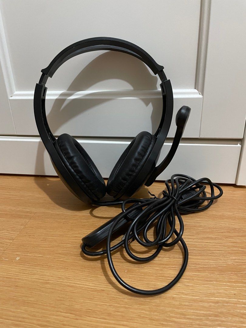 Headphones USB Carousell