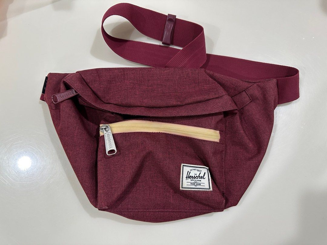 Herschel chest bag discount