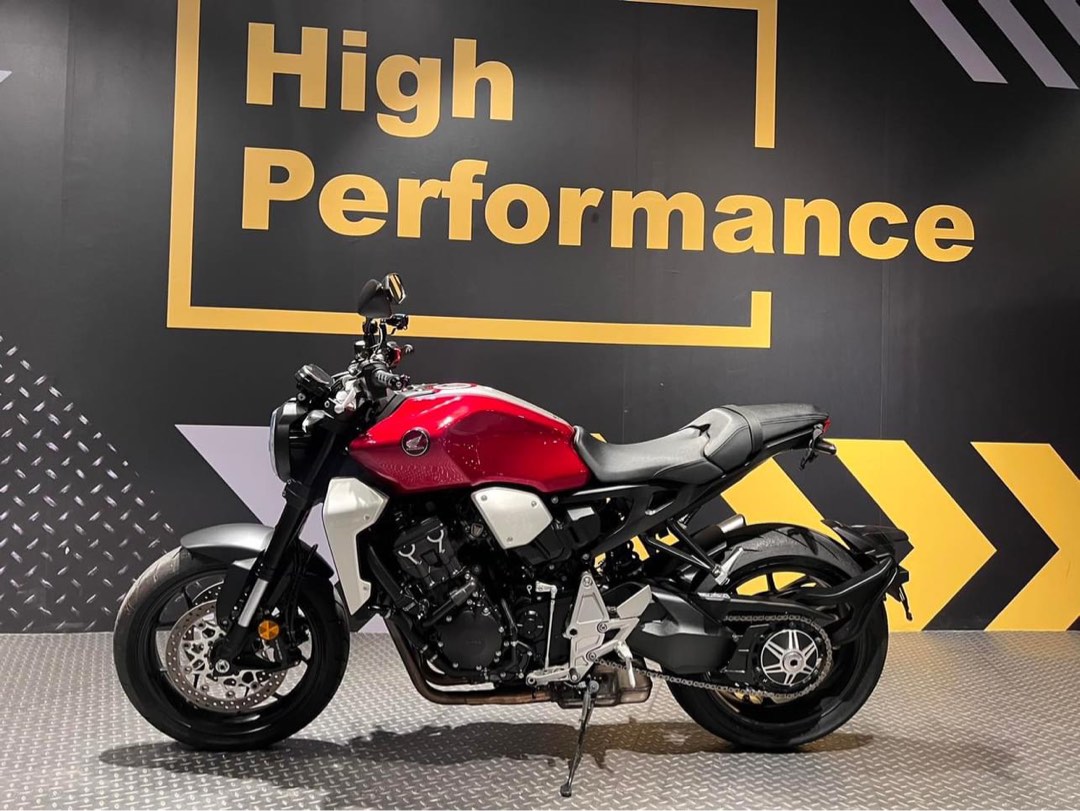 Honda CB1000R abs TCS 總代理 台本 全馬力, 機車, 新古保固在旋轉拍賣