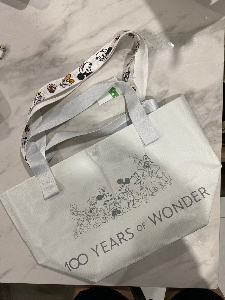 HongKong Disneyland Shopping Bag (Mickey and Friends), Women's Fashion