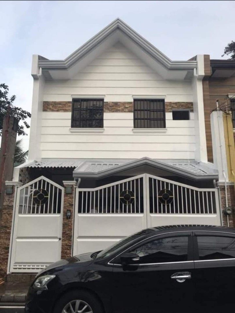 House and lot! Greenheights subd. (Category: House & Lot) located in Marikina City. Submitted by louriz4525 (Listing ID 1252785268, Image 1). Description: For sale!! House and lot! Greenheights subd. Lot area : 120sqm Floor area : 210sqm TCP ₱10000,000 2car garage 3br Master br t&b Master walk in closet 2nd bedroom with walk in closet Common t&b 2nd floor Washroom ground floor Laundry area/dirty kitchen Maids room Maids cr Inside subdivision with