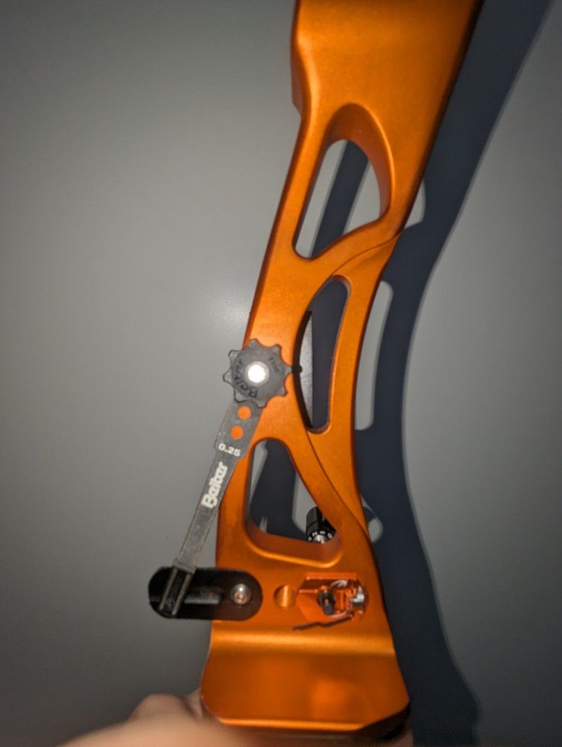 HOYT GMX orange recurve bow, Sports Equipment, Other Sports Equipment