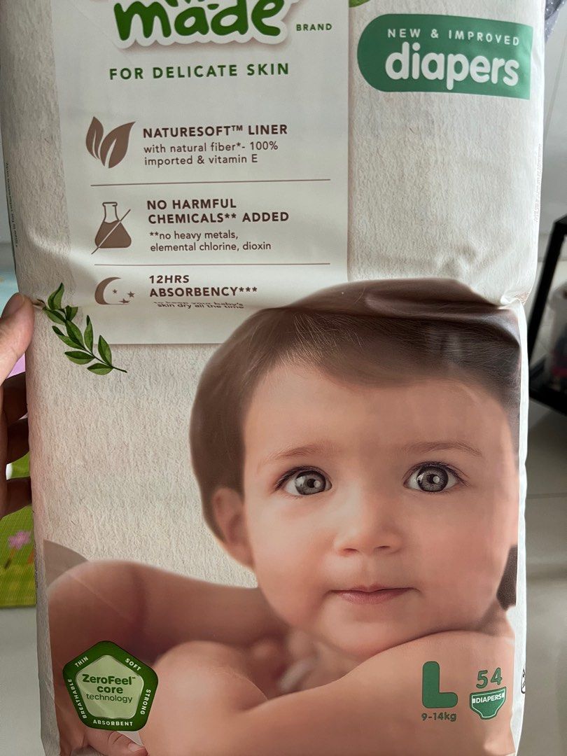 Huggies Diapers, Babies & Kids, Bathing & Changing, Diapers & Baby