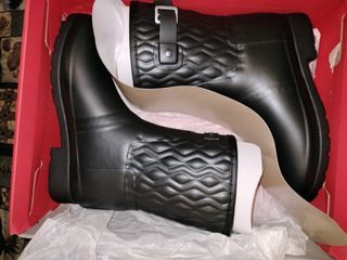 Hunter Boots size 7 US