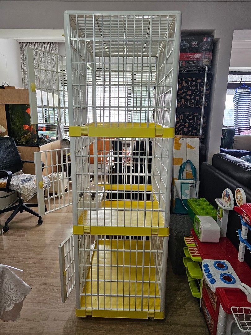 Iris deals cat condo