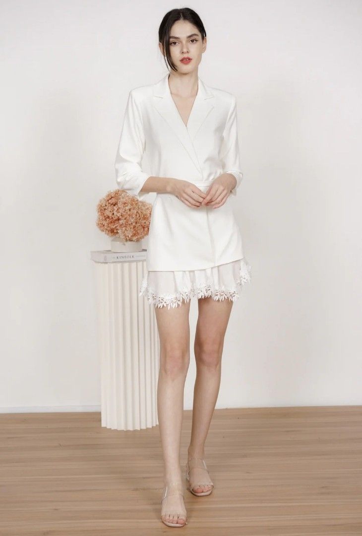 Jundio Blazer Dress in White Women s Fashion Dresses Sets