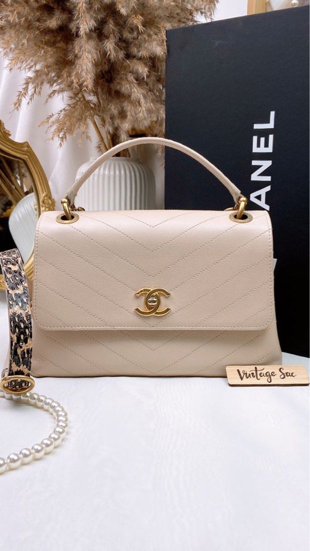 Chanel hotsell chevron chic