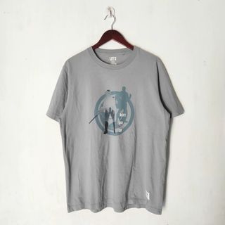 Kaos Uniqlo Marvel size XL