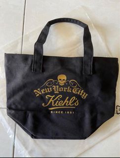 (Category: ) located in . Submitted by qq1802 (Listing ID 1252730071, Image 1). Description: .