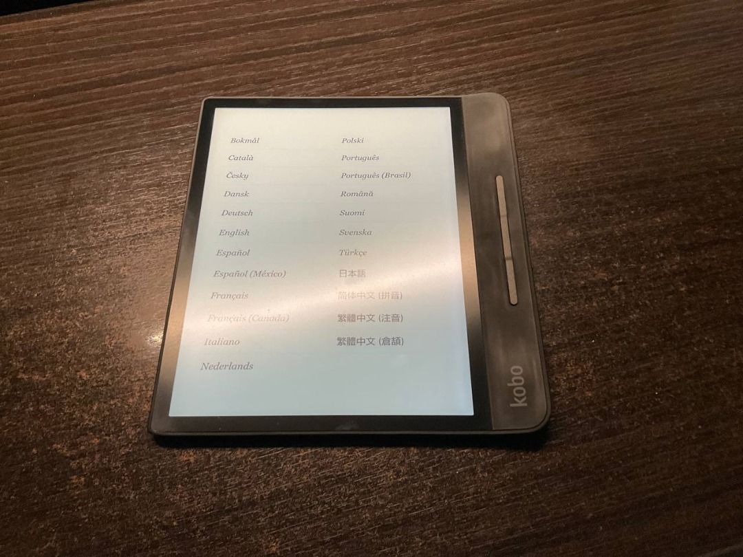 Kobo Forma 32GB, 手提電話, 電子書閱讀器- Carousell